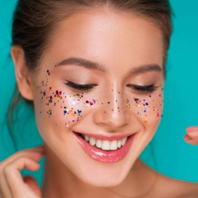 maquiagem-carnaval-sardas-glitter