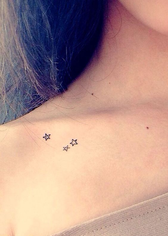 tatuagem no ombro de estrela