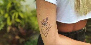 tatuagem braço feminina