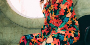Estampas na SPFW. Foto mostra a atriz Sabrina Sato usando roupa exclusiva da marca Hawaianas